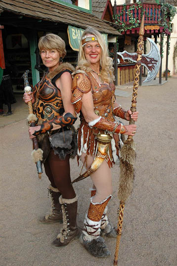 Barbarian Women in Leather Armor!